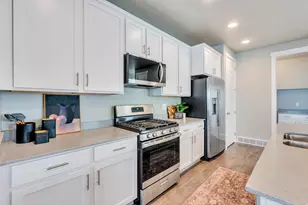 6778 W Meadow Grass Dr, South Jordan, UT 84009 - Photo 10