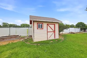544 N Woods Dr W, Lehi, UT 84043 - Photo 22