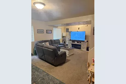 547 N 100 E, Vernal, UT 84078 - Photo 6