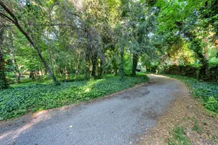 2571 E Hillsden Dr S, Salt Lake City, UT 84117 - Photo 40