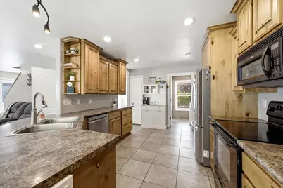 2819 S Silver Fox Ln, Saratoga Springs, UT 84045 - Photo 12