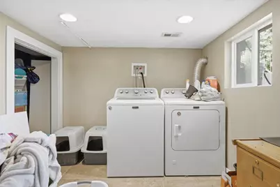 565 E 800 N, Logan, UT 84321 - Photo 16