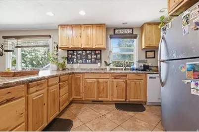 565 E 800 N, Logan, UT 84321 - Photo 6
