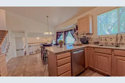 469 W 600 S, Tooele, UT 84074 - Photo 8