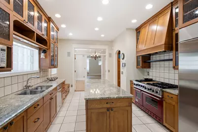 128 S 1000 E, Salt Lake City, UT 84102 - Photo 12