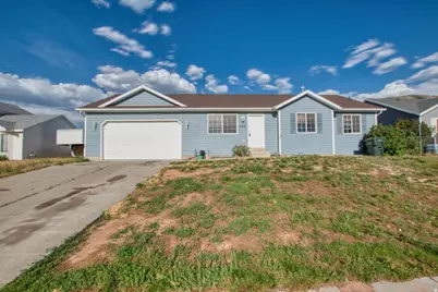 989 S 1010 W, Tooele, UT 84074 - Photo 2