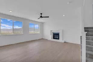2821 N Scarlet Rd, Eagle Mountain, UT 84005 - Photo 8