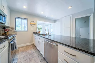 2615 E Commonwealth Ave, Salt Lake City, UT 84109 - Photo 14