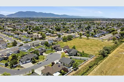 4497 S 3885 W, West Haven, UT 84401 - Photo 48