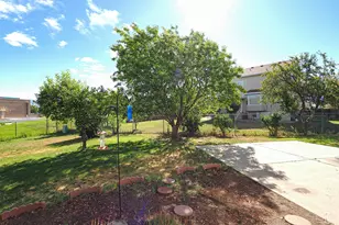 3743 Pear Apple Cir, Salt Lake City, UT 84119 - Photo 10