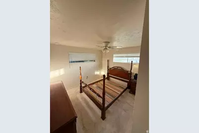 964 E 5290 S, Murray, UT 84117 - Photo 12