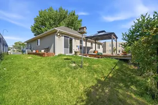 1971 W Floisand Cir, Salt Lake City, UT 84116 - Photo 24