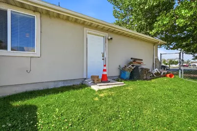 1971 W Floisand Cir, Salt Lake City, UT 84116 - Photo 28