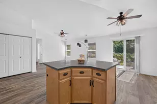1971 W Floisand Cir, Salt Lake City, UT 84116 - Photo 8