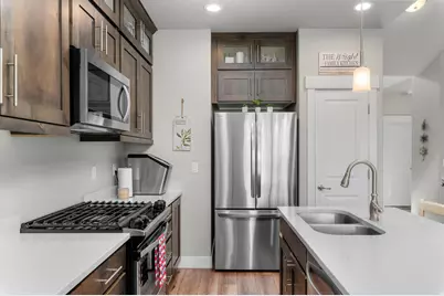 10025 S Snead Ln, South Jordan, UT 84009 - Photo 4