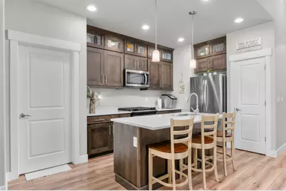10025 S Snead Ln, South Jordan, UT 84009 - Photo 4