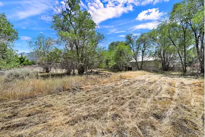 10717 S 1225 E, Sandy, UT 84094 - Photo 8
