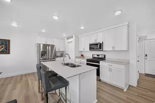 1639 E Indigo Loop N, Layton, UT 84041 - Photo 6