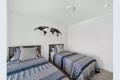 1639 E Indigo Loop N, Layton, UT 84041 - Photo 10