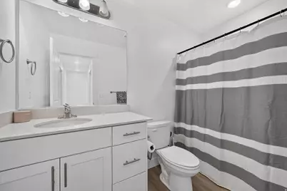 1639 E Indigo Loop N, Layton, UT 84041 - Photo 10
