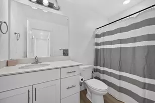 1639 E Indigo Loop N, Layton, UT 84041 - Photo 10
