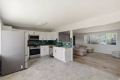 2355 E 7645 S, Cottonwood Heights, UT 84121 - Photo 16