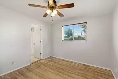 2355 E 7645 S, Cottonwood Heights, UT 84121 - Photo 24