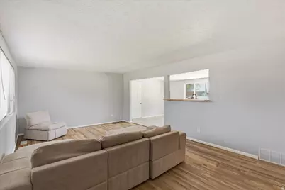 2355 E 7645 S, Cottonwood Heights, UT 84121 - Photo 10