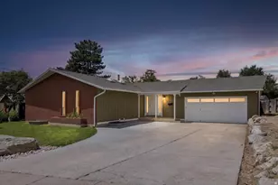 1093 Cambridge Rd, Kaysville, UT 84037 - Photo 2