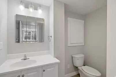 1093 Cambridge Rd, Kaysville, UT 84037 - Photo 32