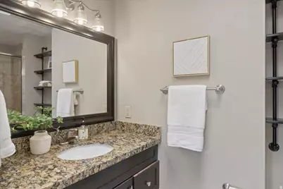 1093 Cambridge Rd, Kaysville, UT 84037 - Photo 22
