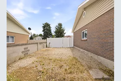 2506 W Easton St, Taylorsville, UT 84129 - Photo 24