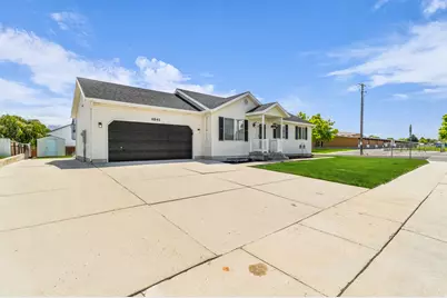 4841 S 3475 W, Taylorsville, UT 84129 - Photo 2