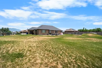 8633 N Peppergrass Dr E, Eagle Mountain, UT 84005 - Photo 42