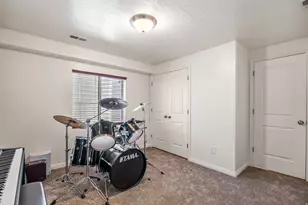 8633 N Peppergrass Dr E, Eagle Mountain, UT 84005 - Photo 26