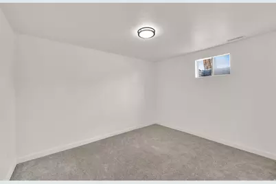 7647 S 2290 W, West Jordan, UT 84084 - Photo 16