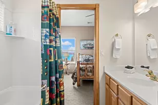 532 W Raspberry Patch Rd, Garden City, UT 84028 - Photo 24