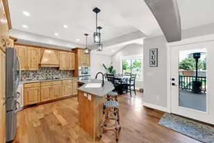 12589 S Majestic Hill Ct, Herriman, UT 84096 - Photo 6