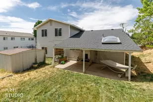 1266 E Cherry Ln, Layton, UT 84040 - Photo 10