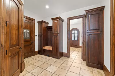 18 Snow Forest Ln, Sandy, UT 84092 - Photo 26