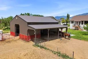 1672 Equestrian Park Way, Kaysville, UT 84037 - Photo 2