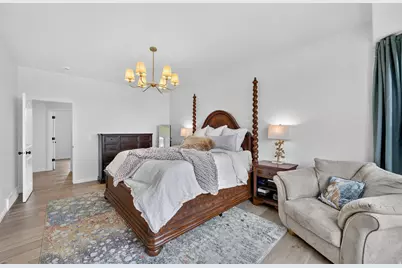 1672 Equestrian Park Way, Kaysville, UT 84037 - Photo 12