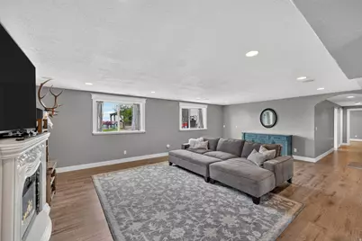 1672 Equestrian Park Way, Kaysville, UT 84037 - Photo 20