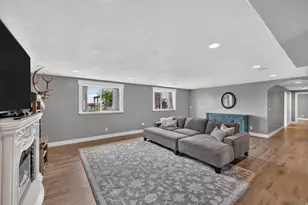 1672 Equestrian Park Way, Kaysville, UT 84037 - Photo 20