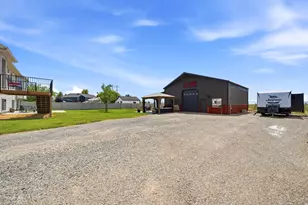 1672 Equestrian Park Way, Kaysville, UT 84037 - Photo 30