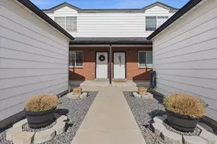 147 W 1190 N, Logan, UT 84341 - Photo 2