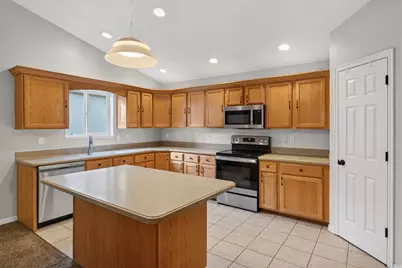 986 S Slate Canyon Dr, Provo, UT 84606 - Photo 8