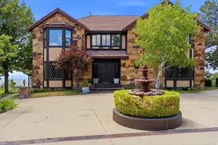 1501 E Maple Hills Dr S, Bountiful, UT 84010 - Photo 4