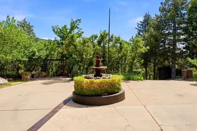 1501 E Maple Hills Dr S, Bountiful, UT 84010 - Photo 8
