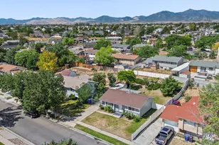 5480 S Silvertip Dr, Salt Lake City, UT 84118 - Photo 2